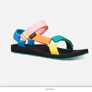 Womens Teva multi color block 90s sandal